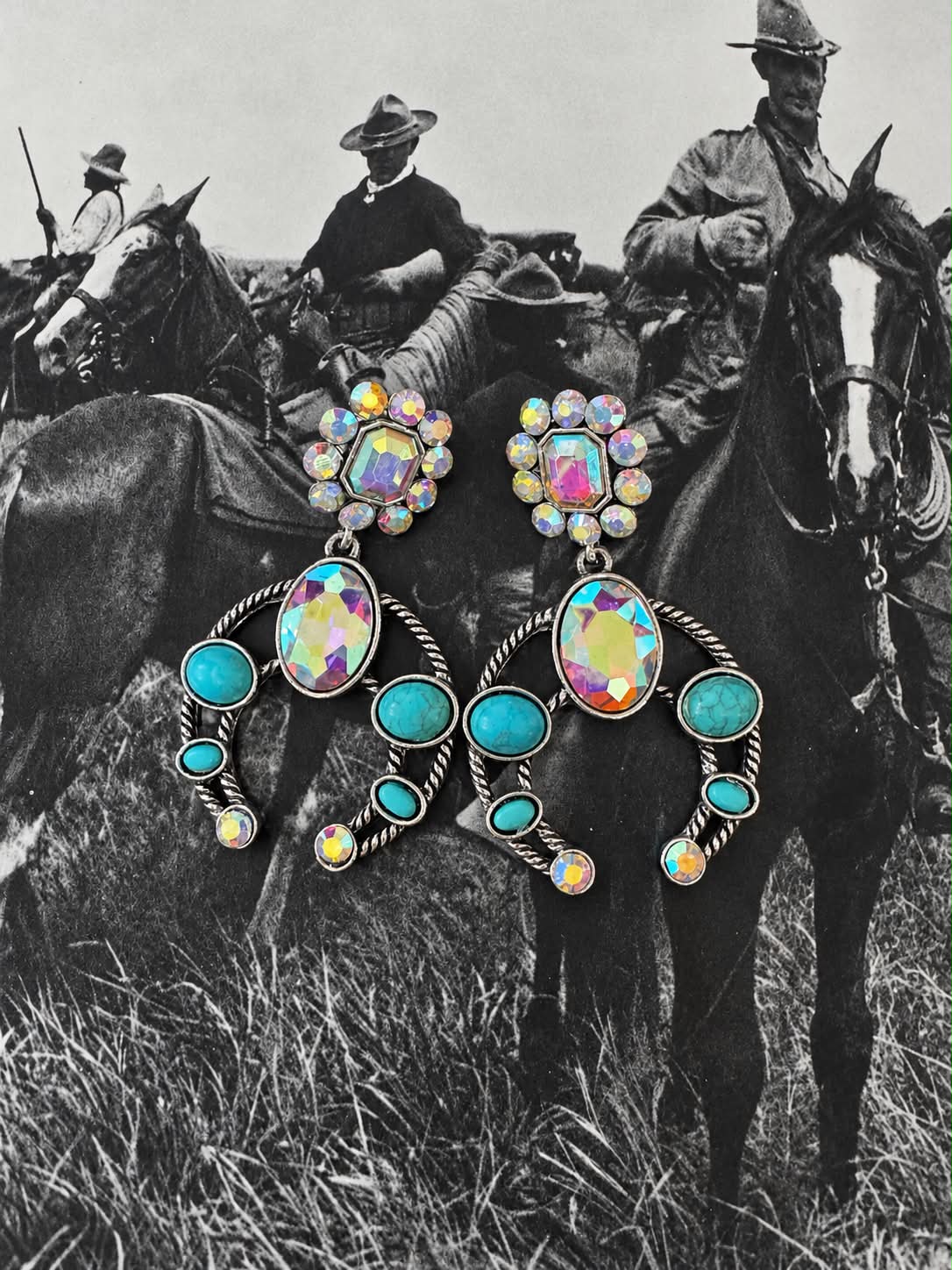 Naja Earrings